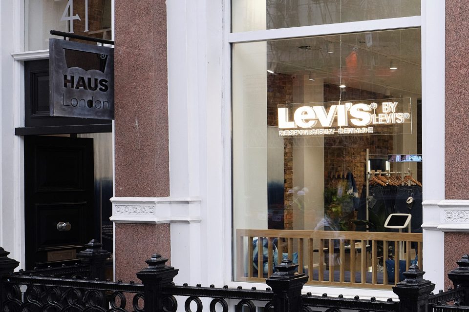 Levi's® - Lucky Fox - UK Visual Merchandising company